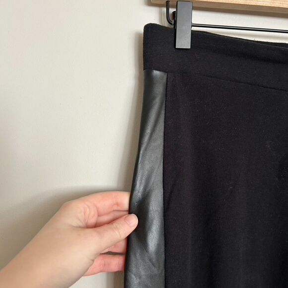 Old Navy Black 'Leather' Stripe Leggings - Picture 3 of 6